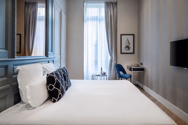 Standard Double Room (Elegance)