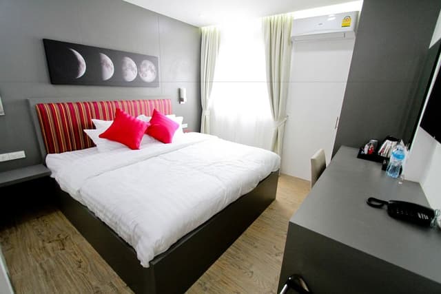 Standard King Room