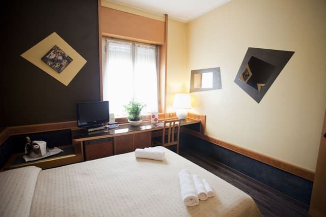 Standard Single Room