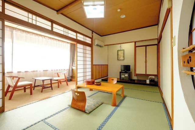 Japanese Style Room, Run of House, Shared Bathroom