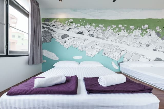[C] Glasshouse &amp; bathroom comfy bed with soft pillow