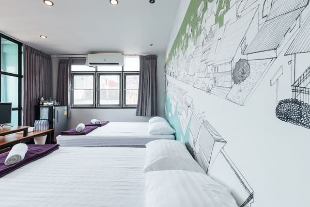 [C] Glasshouse &amp; bathroom comfy bed with soft pillow
