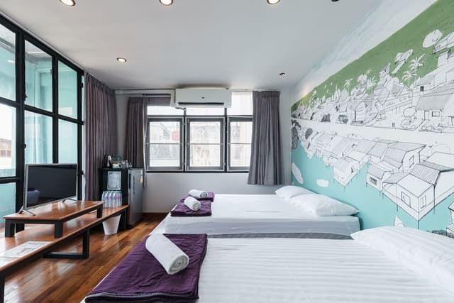 [C] Glasshouse &amp; bathroom comfy bed with soft pillow