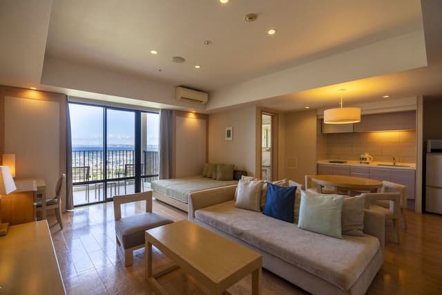 Corner suite, Non Smoking (4 Pax Use)