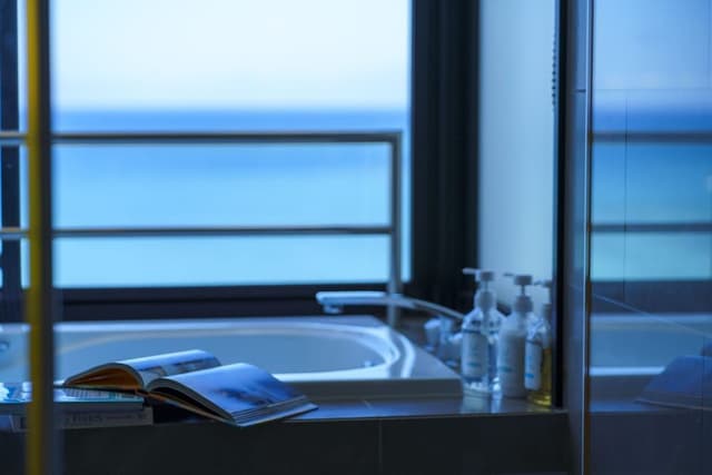 Corner suite, Non Smoking (4 Pax Use)