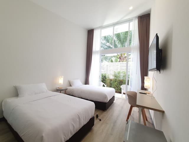 Standard Twin Room