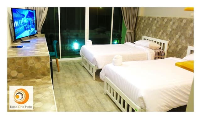 Superior Twin Room with Balcony