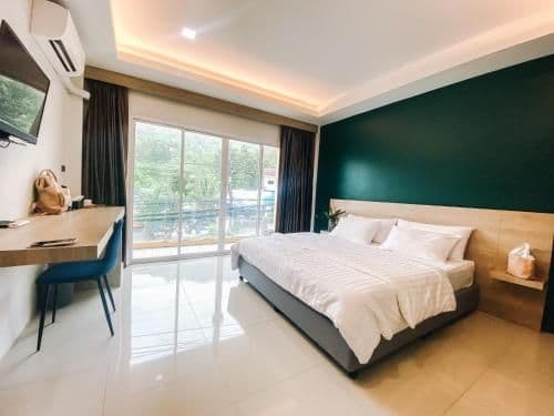 Deluxe Double Room with Balcony