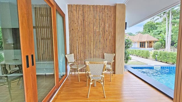 Family Pool Villa
