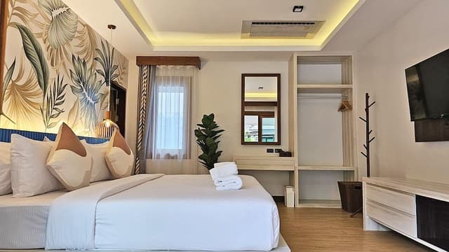 Family Pool Villa