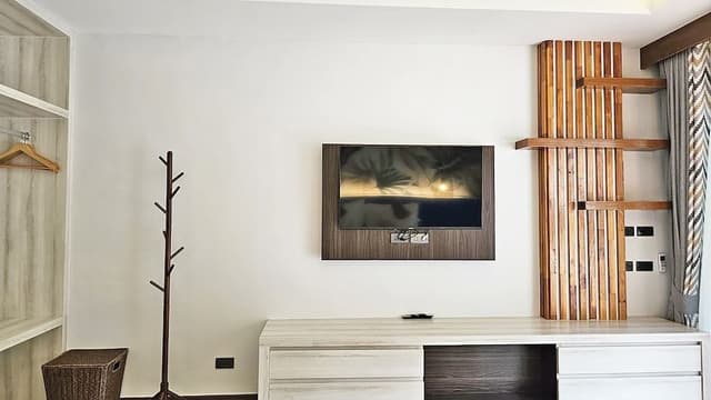 Family Pool Villa