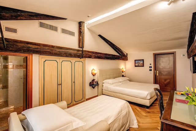 Triple Room