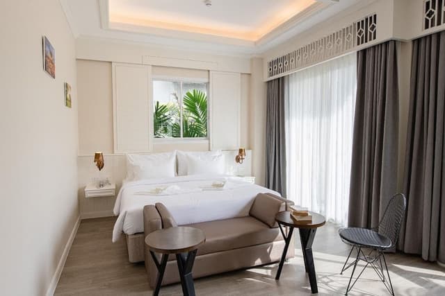 Premier Room, 1 King Bed