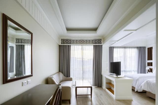 Premier Twin Room