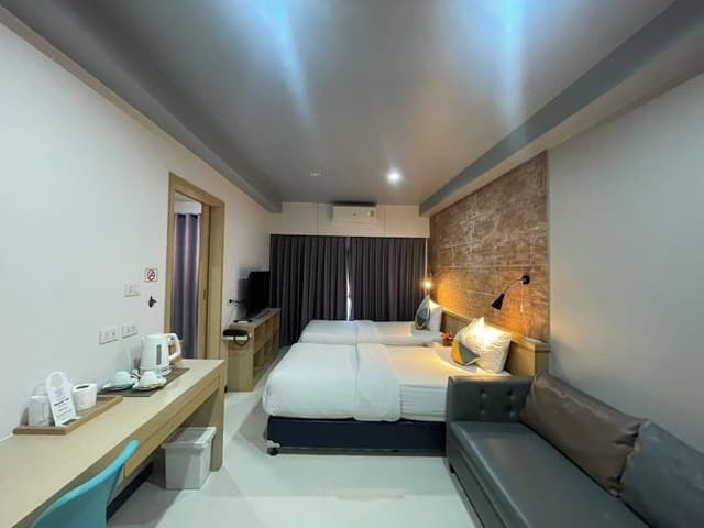 Deluxe Twin Room
