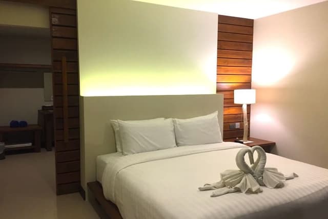 Grand Deluxe Room with Pool and Sea View