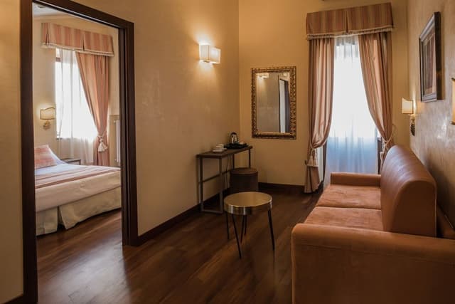 Junior Studio Suite