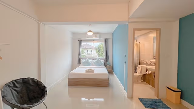 Superior Double Room with Private Bathroom