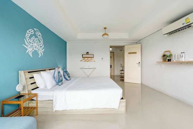 Standard Room with Shared Bathroom