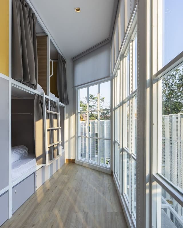 Bed in 12-Bed Mixed Dormitory Room ( En Suite Bathroom)