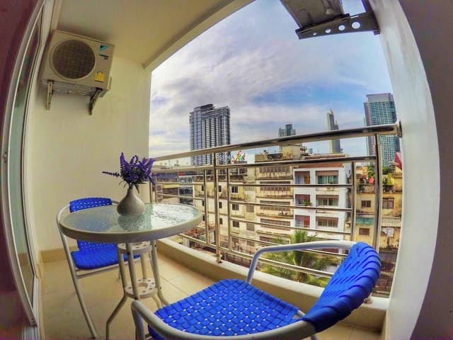 1-Bedroom Premium Room