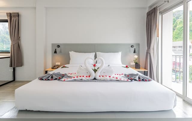 Deluxe Room, Bathtub