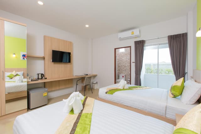 Standard Twin Room
