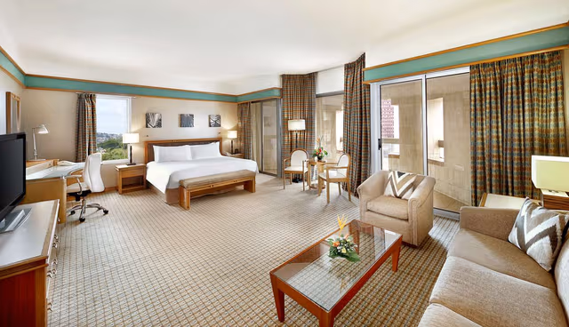 KING EXECUTIVE DELUXE ROOM