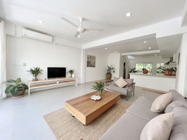 Premium House, 2 Bedrooms, Pool Access, Poolside
