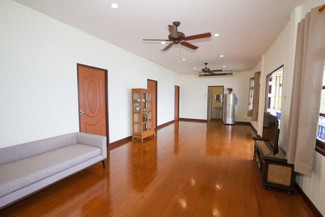 Room, 3 Bedrooms