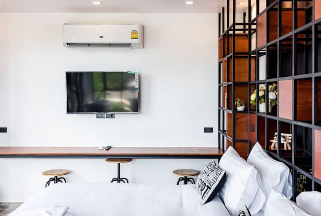 VIP Gallery Room with Private Bathroom