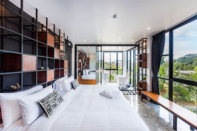 VIP Gallery Room with Private Bathroom