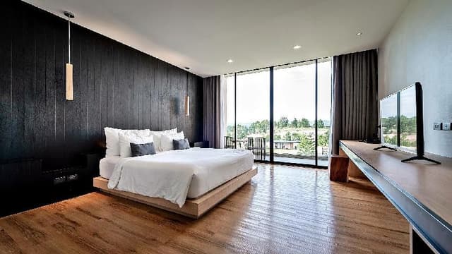 Deluxe Double Bed