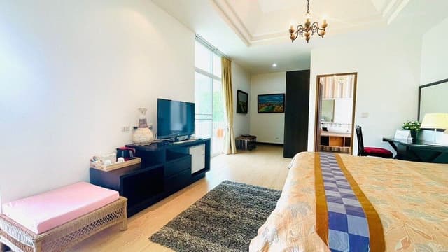 Deluxe Double Room with Mountain View