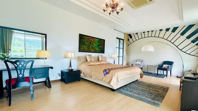 Deluxe Double Room with Mountain View