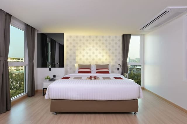 Premier Room