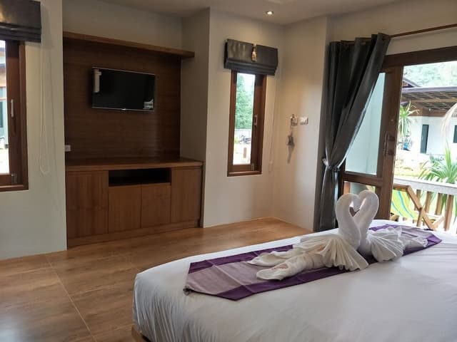 Deluxe Cabana