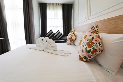 Double Room with Pool View