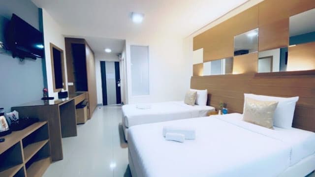 Deluxe Twin Room