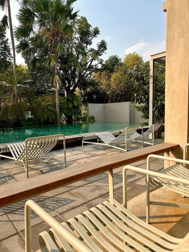 Superior Room, Pool View