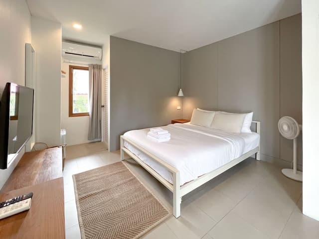 Standard Double Room, 1 Queen Bed