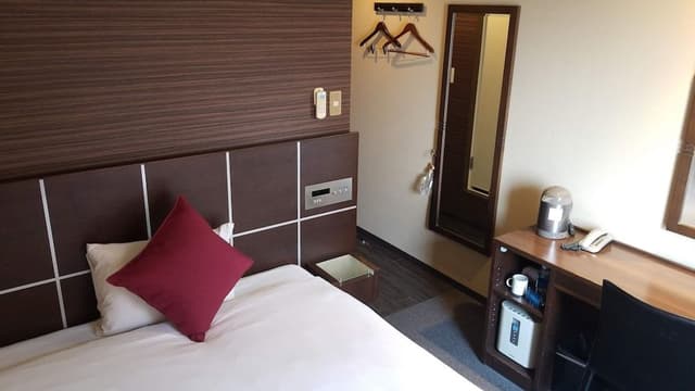 Standard Single Room, Smoking