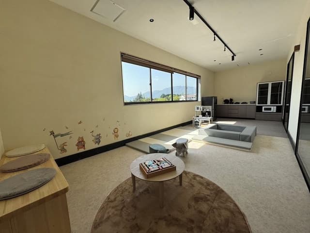 Main building Japanese-Western style room [-Icho-] Kitchen & kids room & indoor bath