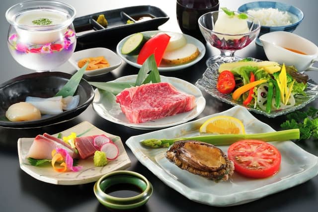 Suite, Open Air Bath and Swimming pool(summer only), Take - Teppan Kuju at 5:30PM