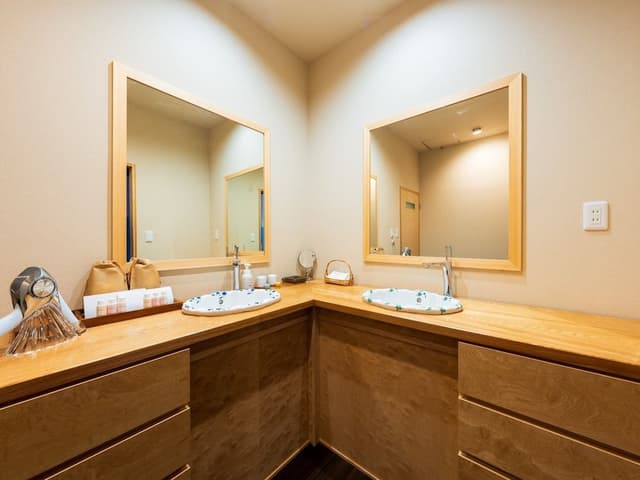 Main building Japanese-Western style room [-Icho-] Kitchen & kids room & indoor bath