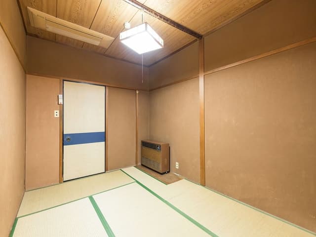 Japanese Style Twin Room with Shared Bathroom, Smoking