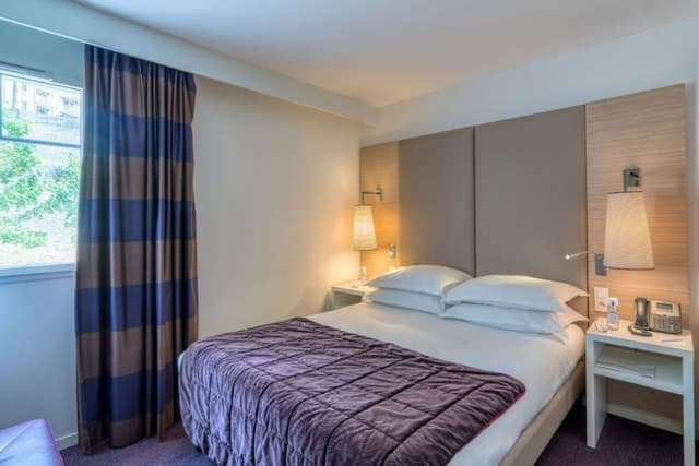 Single Room, Garden View