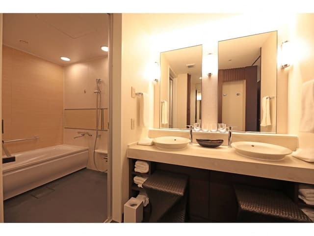 [Non-Smoking] Japanese Western Room/ 4 Single Beds