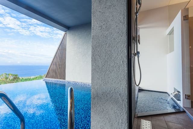 Deluxe Room (Peace)
