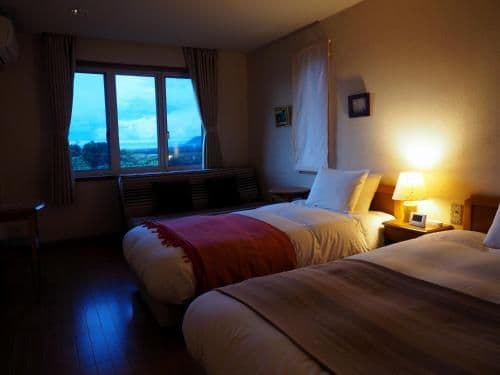Twin Room with Extra Bed - Non-Smoking